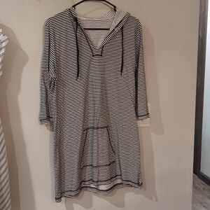 St. John's Bay, Sz L, hooded long sleeve dress